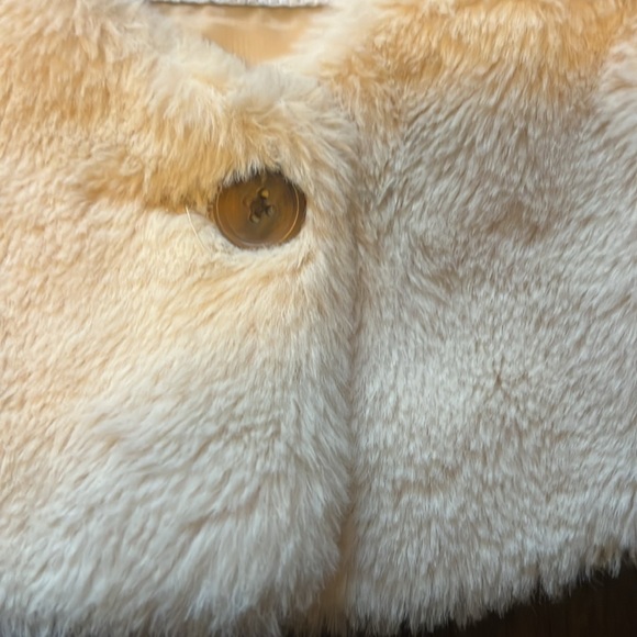 Old Navy Faux Fur Vest - Picture 2 of 3